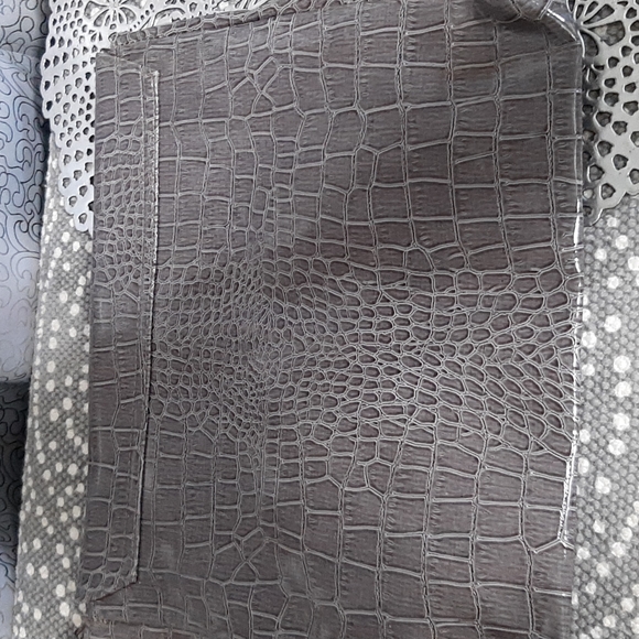 Vince Camuto Large Clutch - Picture 6 of 6